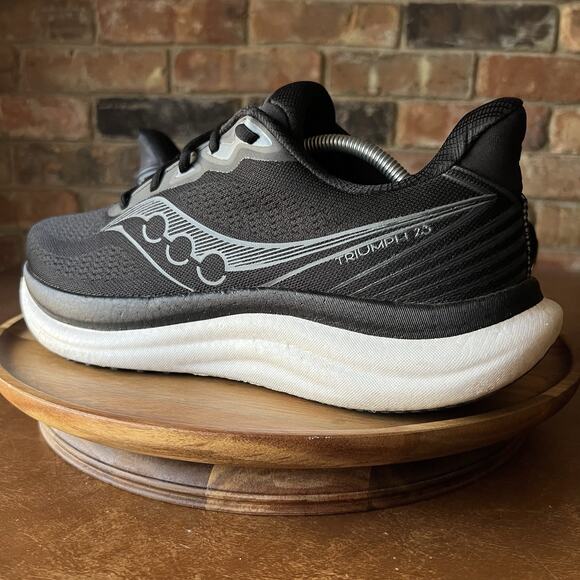 Saucony Triumph 23 Black Road Running Cushion Shoes Sneakers Men's 11.5 Wide - Picture 3 of 16